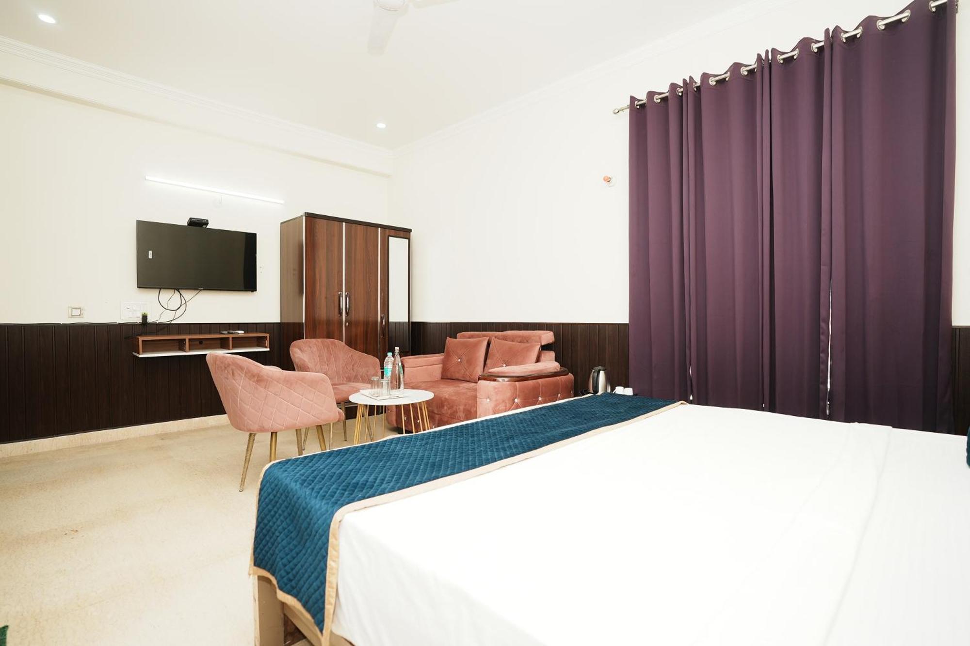 Hotel A.P Residency Гургаон Экстерьер фото